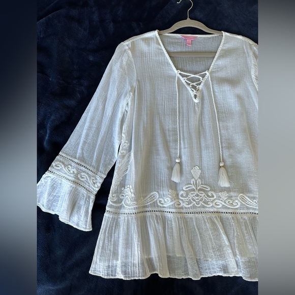 Lilly Pulitzer Tops - NEW Lilly Pulitzer white gauze tunic